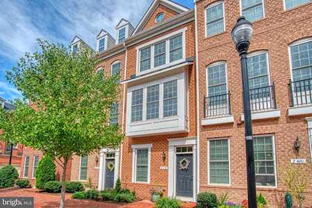 238 Crescent Station Terrace SE Leesburg, VA 20175