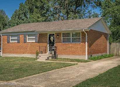 4007 Hispanyola Ct Louisville, KY 40229