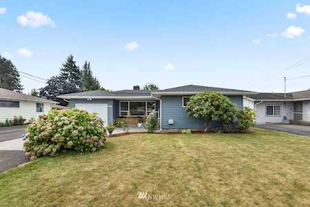 3411 Oak St Longview, WA 98632