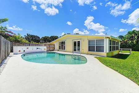 529 Bay Road North Palm Beach, FL 33408