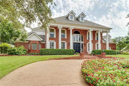 4503 Cresthaven Drive Colleyville, TX 76034