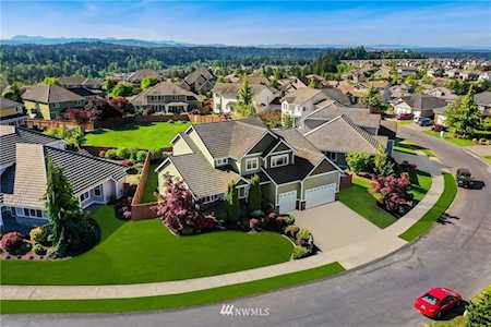 26 Mt Rainier Lp E Bonney Lake, WA 98391