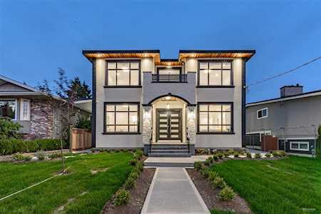 6912 Patterson Avenue Burnaby, BC V5J 3N6