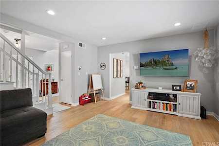2450 Rue De Cannes Costa Mesa, CA 92627