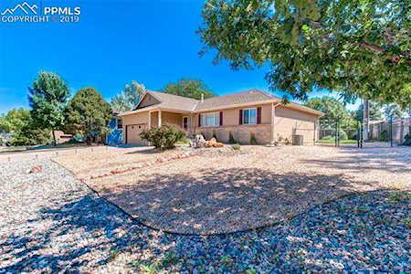 135 Palisade Circle Manitou Springs, CO 80829