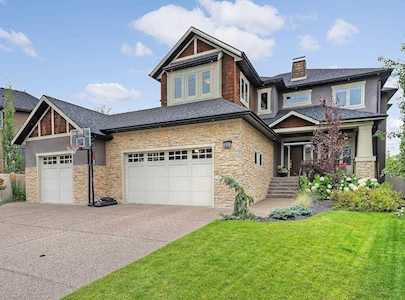 119 Aspen Cliff Close SW Calgary, AB T3H 0M1