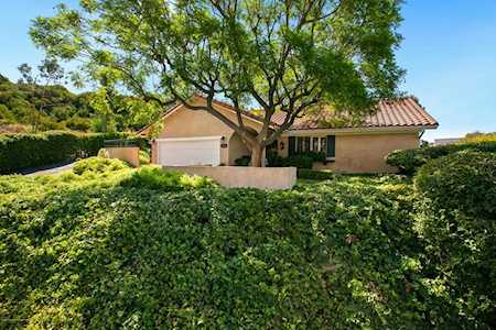 2124 El Arbolita Drive Glendale, CA 91208