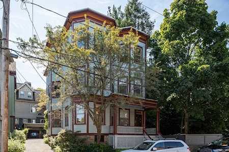 166 Walnut Street #3 Brookline, MA 02445