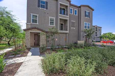 2327 E Hidalgo Avenue Phoenix, AZ 85040