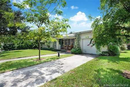 160 NE 89th St El Portal, FL 33138