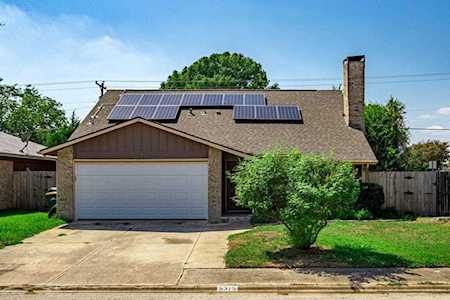 5315 Queens Court Lake Dallas, TX 75065