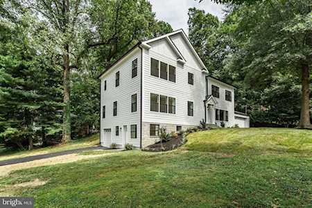 3199 Pollard St Arlington, VA 22207