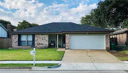 6468 Green Ridge Drive Watauga, TX 76148