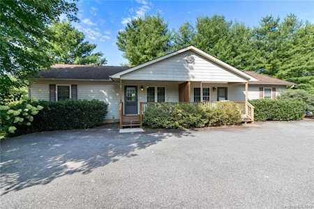 11 Buckshot Ridge Dr Asheville, NC 28804