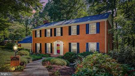 1017 Gelston Circle Mclean, VA 22102