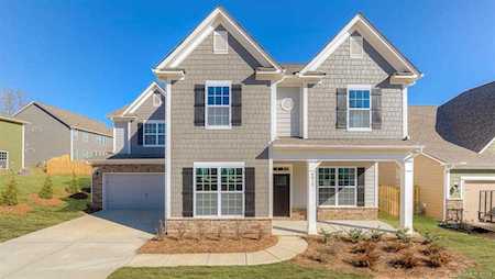 646 Belle Grove Dr Lake Wylie, SC 29710