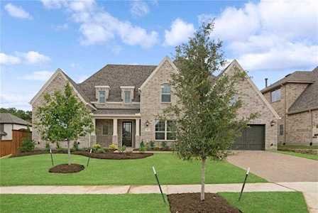 1041 Mercer Avenue Lantana, TX 76226