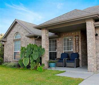 729 Morgan Drive Burleson, TX 76028