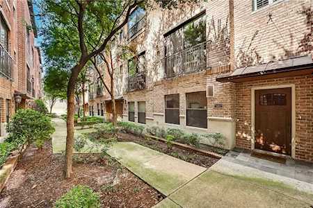 2411 N Hall Street #15 Dallas, TX 75204