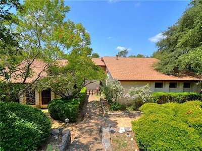 2331 Cypress Pt Austin, TX 78746