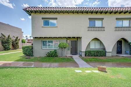 2940 E Clarendon Avenue Phoenix, AZ 85016