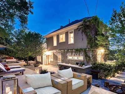 1931 12 Avenue SW Calgary, AB T3C 0R9