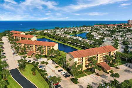 401 Ocean Bluffs Boulevard #106 Jupiter, FL 33477