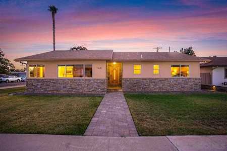 748 Applewood Dr El Cajon, CA 92021