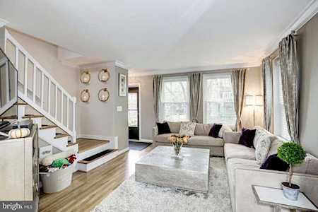 4827 28th St S #B Arlington, VA 22206