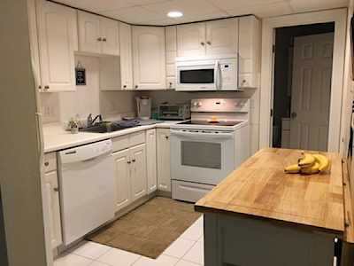 17 Shadowbrook Ln #7 Milford, MA 01757