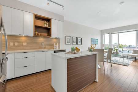 5355 Lane Street #PH10 Burnaby, BC V5H 0H1