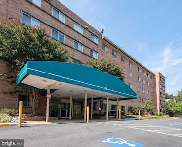 750 Dickerson St #314 Arlington, VA 22204