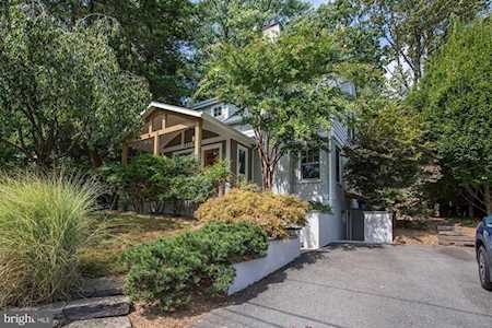 5217 26th Rd N Arlington, VA 22207