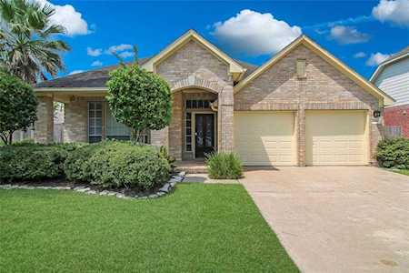 3218 Benrus Ct Pearland, TX 77584