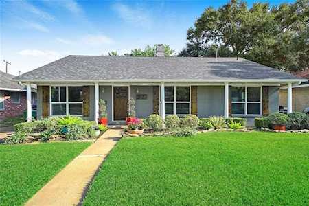 2010 Viking Dr Houston, TX 77018