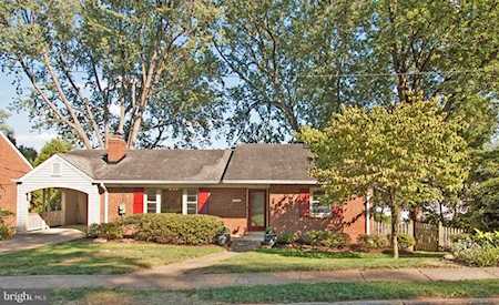 2397 Quebec St Arlington, VA 22207