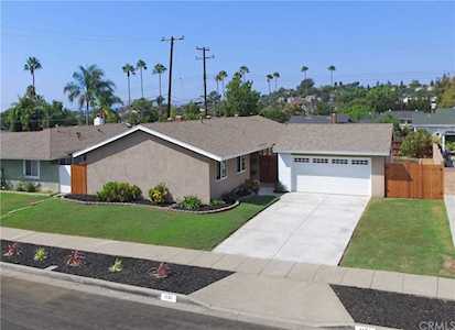 1131 E Saint James Avenue Orange, CA 92865