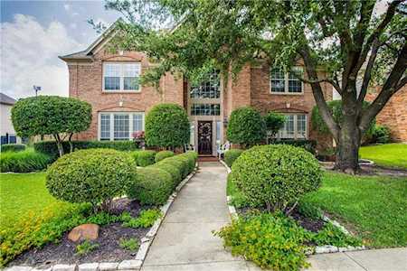 8405 Castle Creek Road North Richland Hills, TX 76182