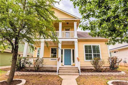 420 Hogan Kyle, TX 78640