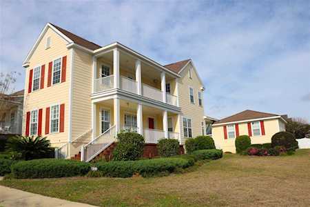 2124 Fernleigh Dr. Tallahassee, FL 32311