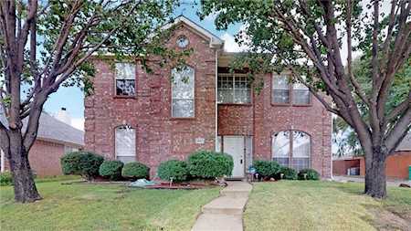 1403 Stone Canyon Way Lewisville, TX 75067