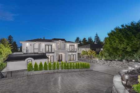 1198 Ottaburn Road West Vancouver, BC V7S 2J8