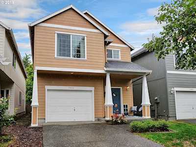 17680 SW Falling Leaf Ct Beaverton, OR 97003