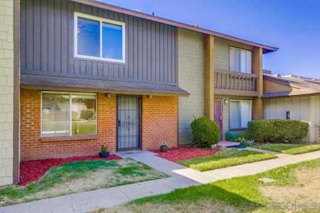 318 Sun Ct El Cajon, CA 92021