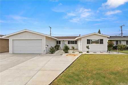 5834 Los Amigos Street Buena Park, CA 90620