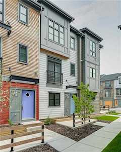 108 Walden Path SE Calgary, AB t2x 4c4