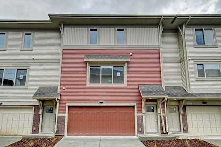 32 Horseshoe Crescent #1305 Cochrane, AB T4C 2P4