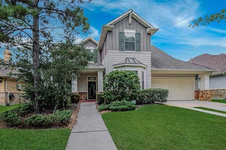 70 W Tapestry Park Circle The Woodlands, TX 77381