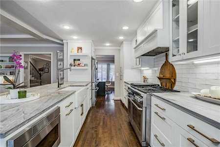 2815 Lawtherwood Place Dallas, TX 75214