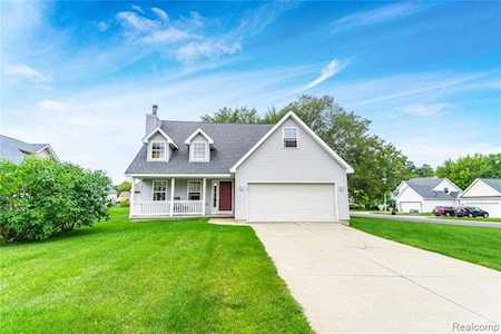 11398 Rolling Meadow Dr Fenton Twp, MI 48430